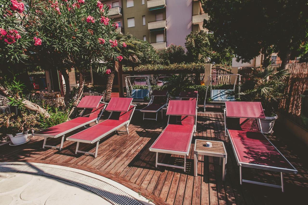 Ligure Residence П'єтра-Лігуре Екстер'єр фото