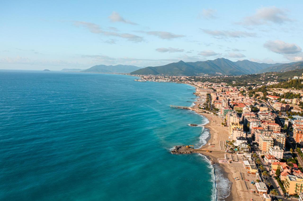 Ligure Residence П'єтра-Лігуре Екстер'єр фото