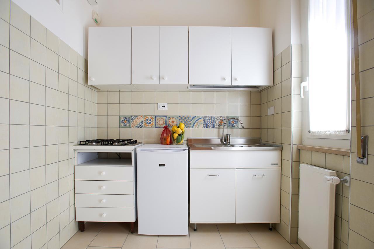 Ligure Residence П'єтра-Лігуре Номер фото